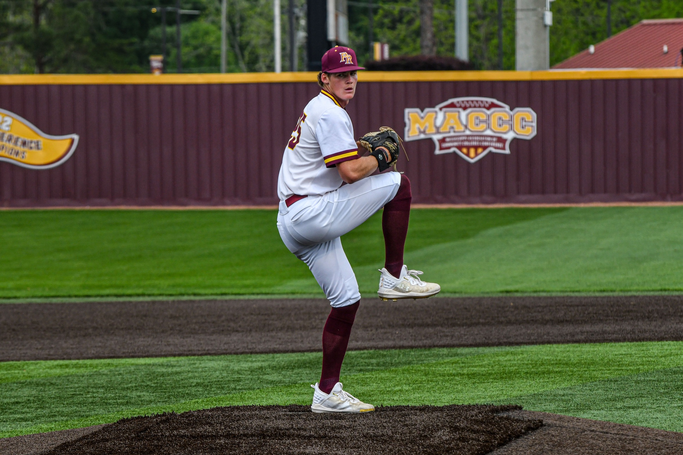 No. 2 Pearl River comes up short in showdown with No. 4 East Central