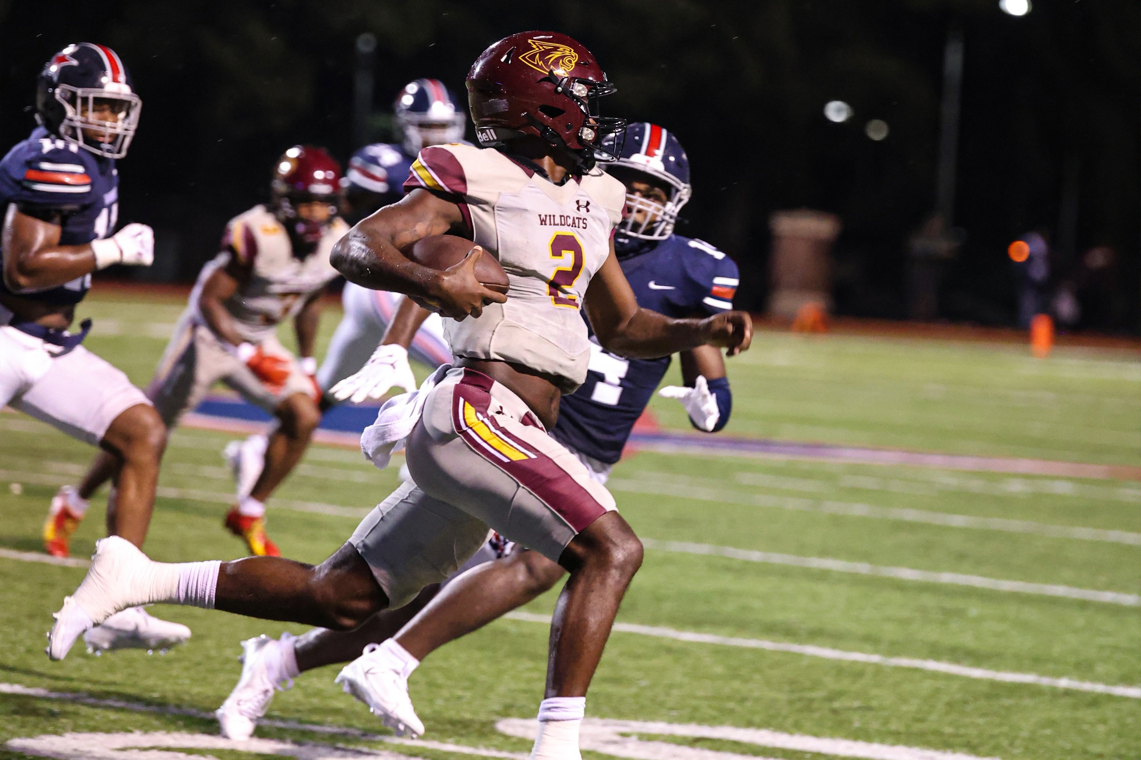 Kabe Barnett (Hattiesburg; Oak Grove) scrambles against Northwest (Carly Fox/NWCC Rangers).
