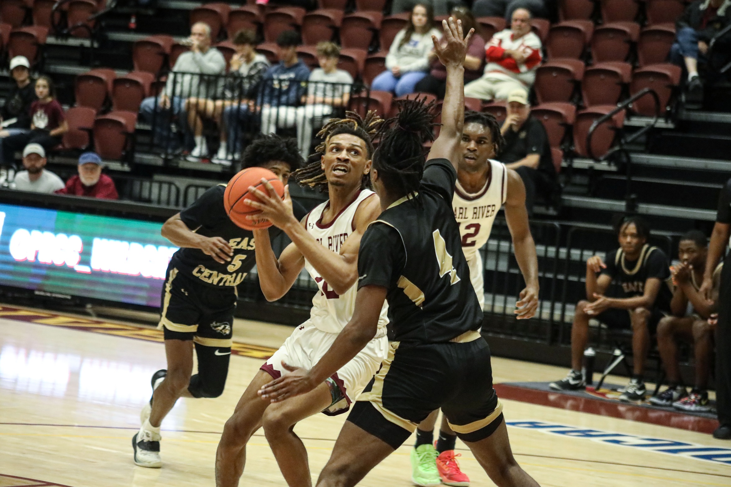 All-around effort leads Pearl River men past Holmes