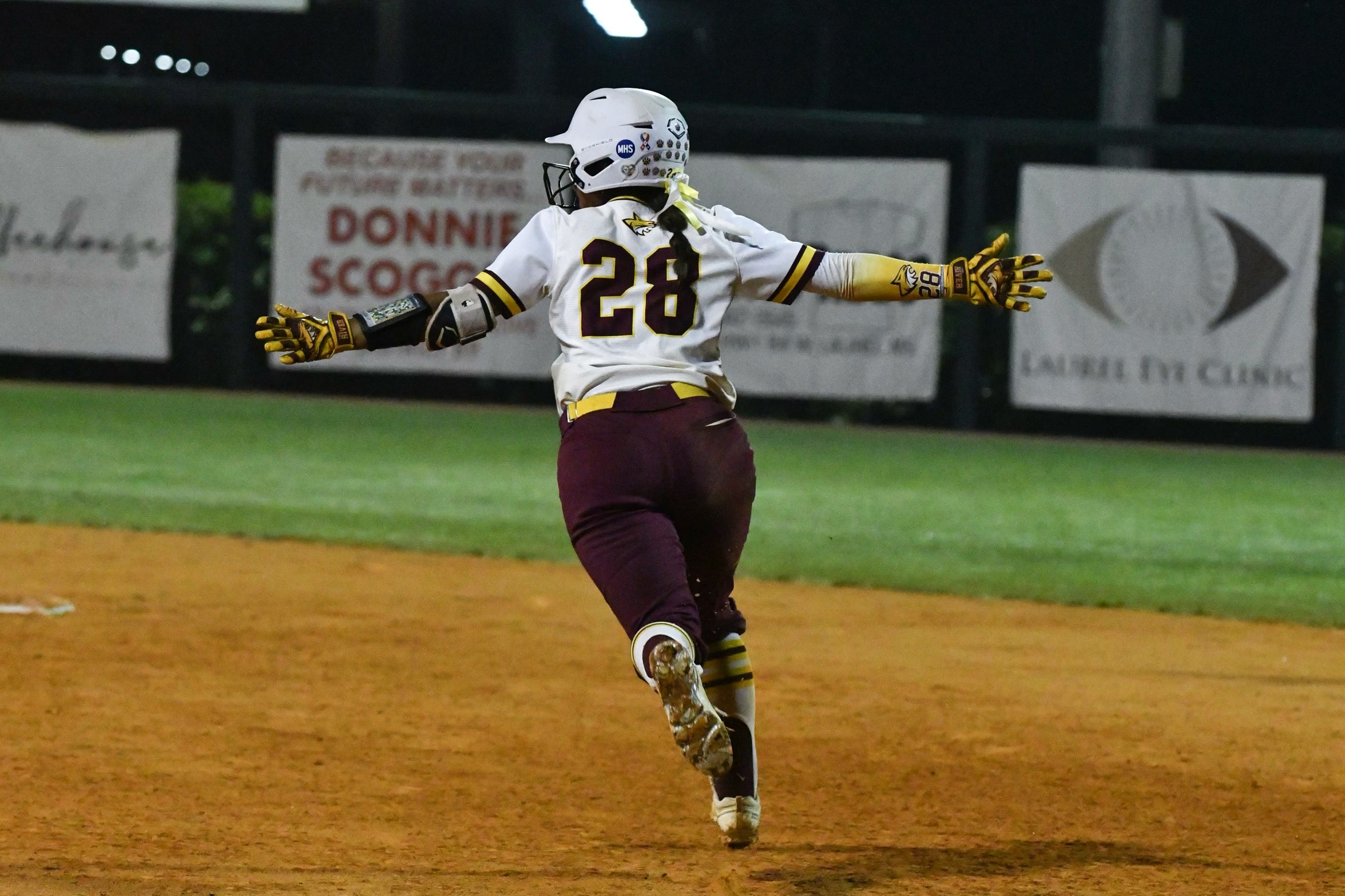 No. 9 Pearl River avoids elimination with Gary’s grand slam