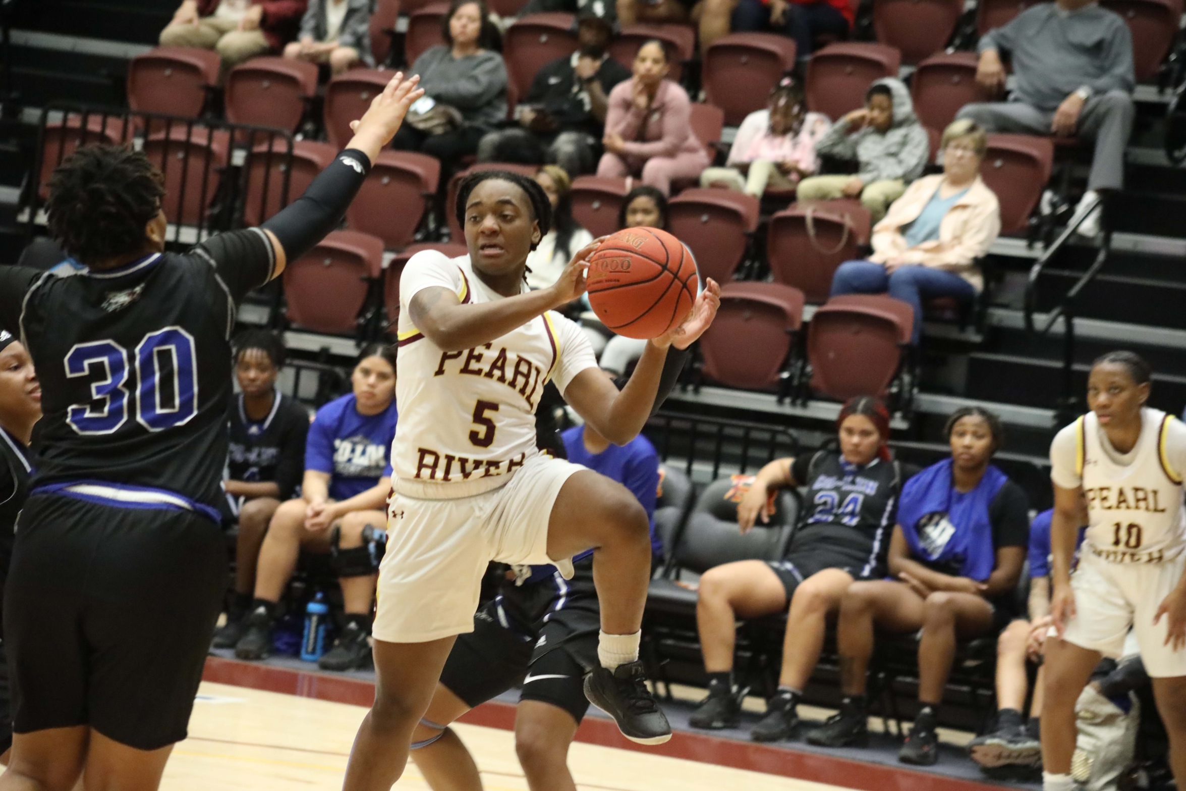 Pearl River overcomes a slow start to win big over Co-Lin