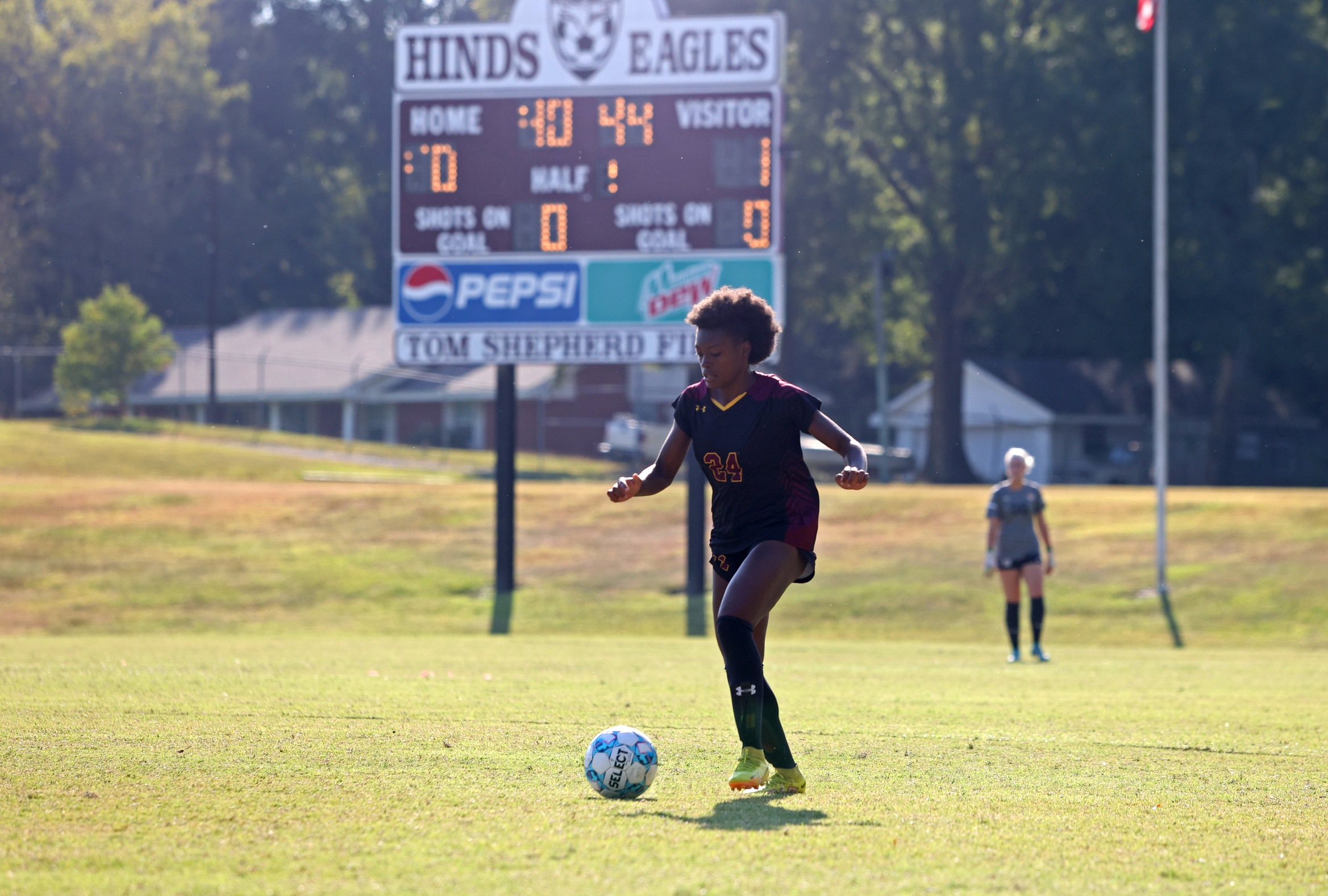 Makenzie Winters (Ocean Springs) pushes the ball up the field from her center back position. (Matthew Alford/Hinds Athletics)